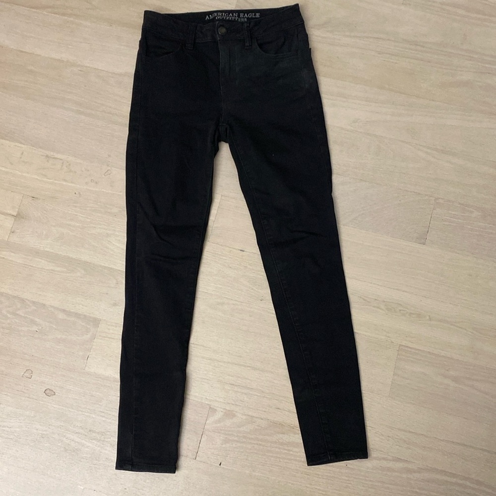 American Eagle - Size 0 Short - Super Super Stretch - Black Jeans